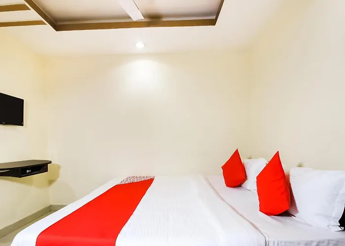 Oyo 786 Shree Guru Annex Hotel
