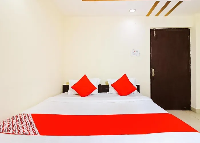 Oyo 786 Shree Guru Annex Hotel